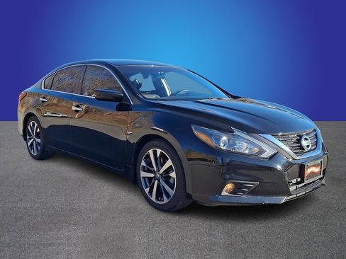 Used 2017 Nissan Altima 2.5 SR image 3