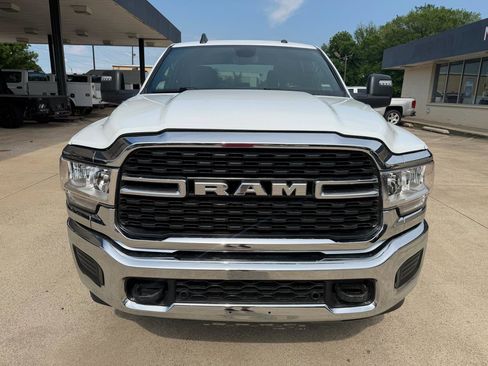 Used 2024 RAM 3500 Big Horn AWD/4WD image 8