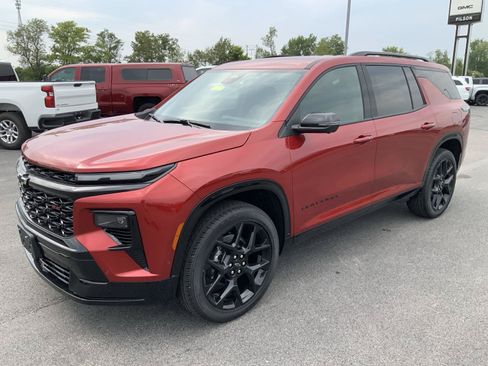 New 2026 Chevrolet Traverse RS w/ LPO, Floor Liner Package FWD image 4