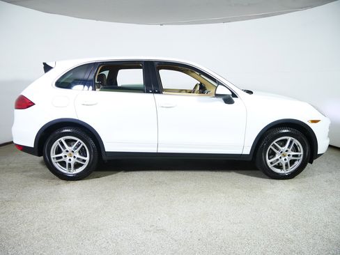 Used 2014 Porsche Cayenne AWD/4WD image 8