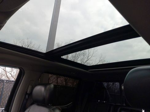 Used 2018 Ford F150 Lariat w/ Equipment Group 502A Luxury image 16