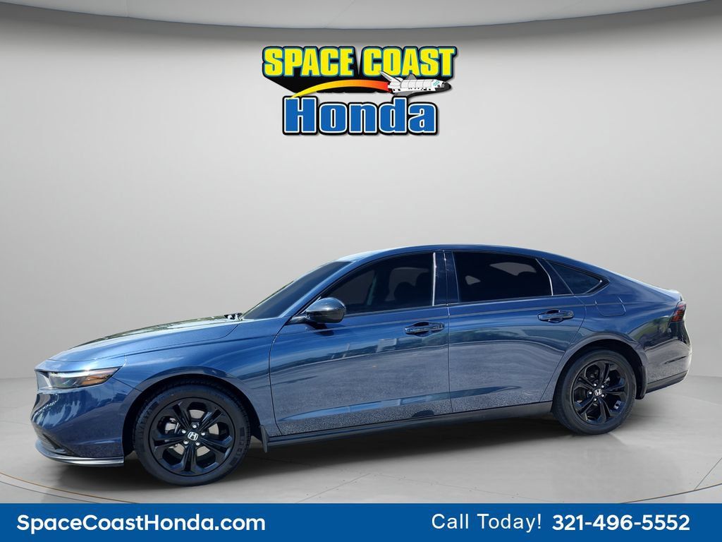 Used 2025 Honda Accord SE image 9