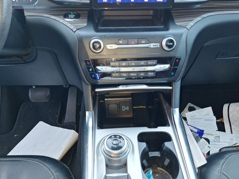 Used 2020 Ford Explorer Limited w/ Class III Trailer Tow Package image 10