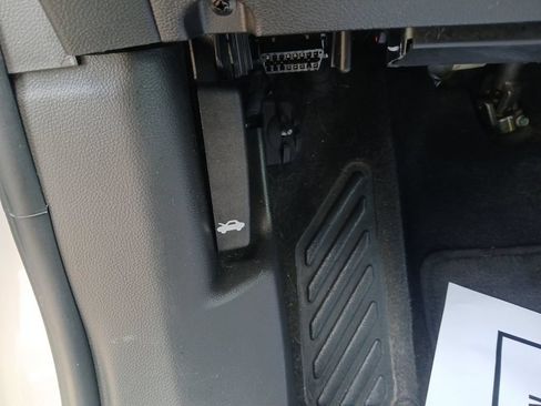 Used 2018 Chevrolet Trax LS FWD image 30