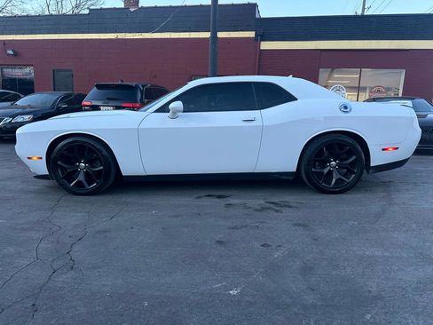 Used 2015 Dodge Challenger SXT Plus w/ Driver Convenience Group image 3