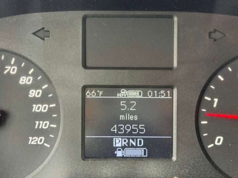Used 2019 Mercedes-Benz Sprinter 144 image 11