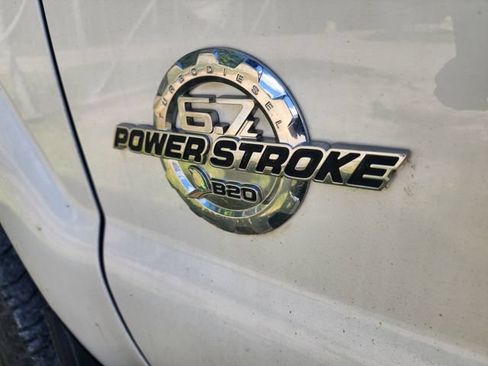 Used 2014 Ford F250 Lariat w/ Chrome Package AWD/4WD image 5