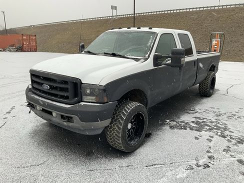 Used 2003 Ford F250 XL image 5