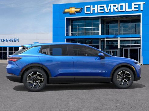 New 2026 Chevrolet Equinox EV LT image 5