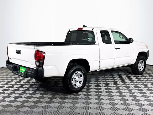 Used 2022 Toyota Tacoma SR image 10