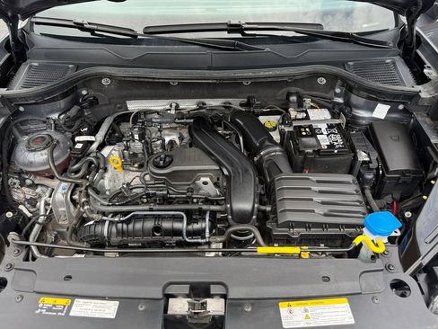 Used 2024 Volkswagen Taos SE FWD image 30