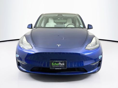 Used 2021 Tesla Model Y Long Range AWD/4WD image 2