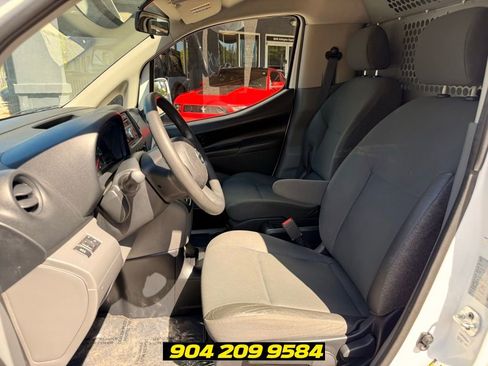 Used 2014 Nissan NV200 SV w/ Exterior Appearance Package FWD image 19
