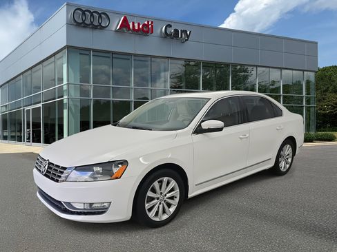 Used 2013 Volkswagen Passat 2.5 SEL Premium image 1
