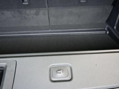 New 2026 Ford Expedition Active RWD image 10