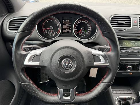 Used 2013 Volkswagen GTI Driver's Edition FWD image 20