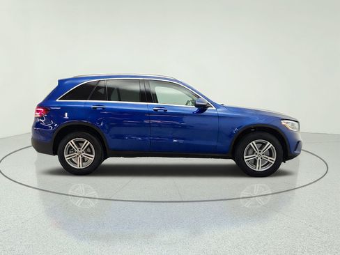 Used 2022 Mercedes-Benz GLC 300 image 4