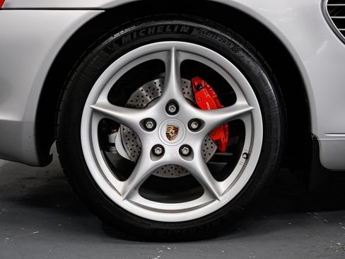 Used 2003 Porsche Boxster S RWD image 46