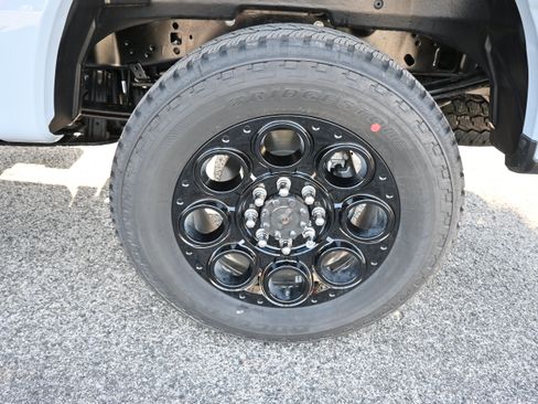 New 2026 Ford F250 Lariat w/ Black Appearance Package image 14