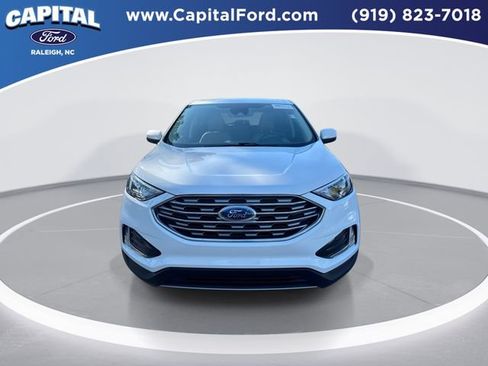 Certified 2022 Ford Edge SEL w/ Convenience Package image 3