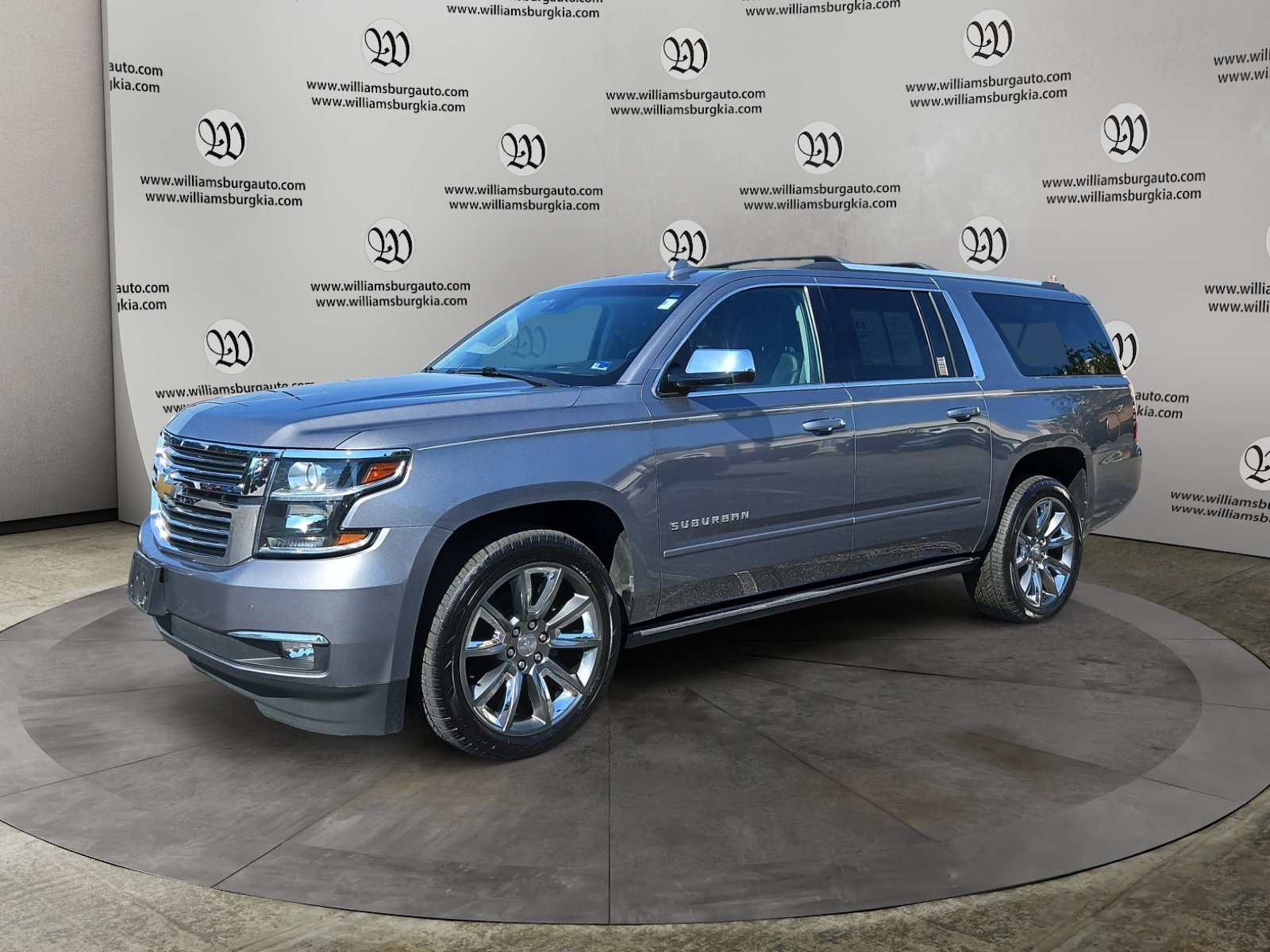 Used 2019 Chevrolet Suburban Premier AWD/4WD image 1