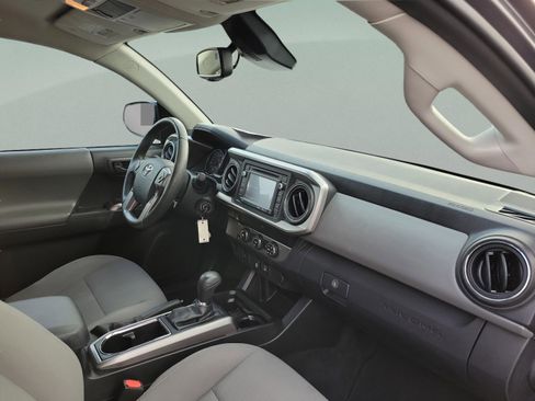 Used 2019 Toyota Tacoma SR5 image 8