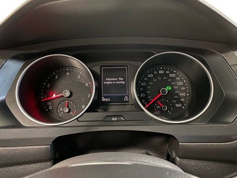 Used 2019 Volkswagen Tiguan S image 5