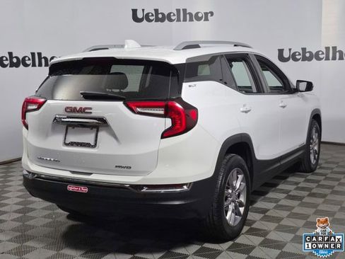 Used 2024 GMC Terrain SLT AWD/4WD image 7