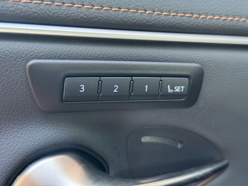 Used 2025 Lexus ES 300h F Sport FWD image 18