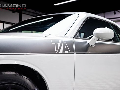 Used 2023 Dodge Challenger R/T w/ T/A Package image 7