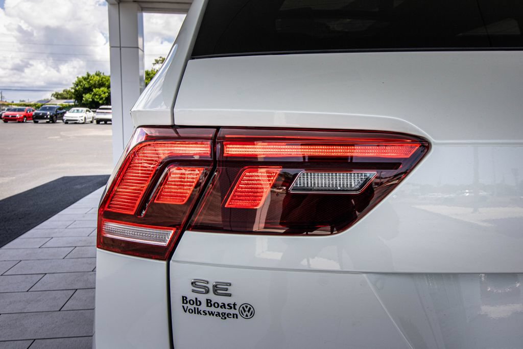 Certified 2024 Volkswagen Tiguan SE R-Line FWD image 13