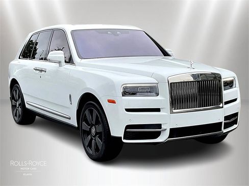 Certified 2022 Rolls-Royce Cullinan image 2