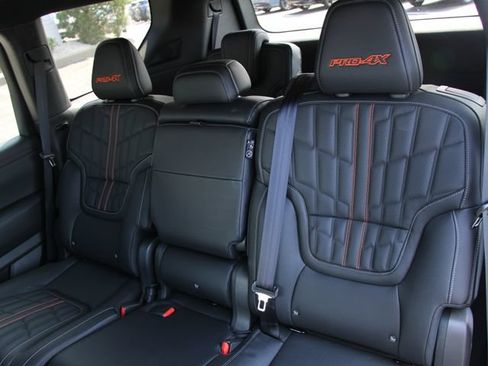 Certified 2025 Nissan Armada PRO-4X AWD/4WD image 24