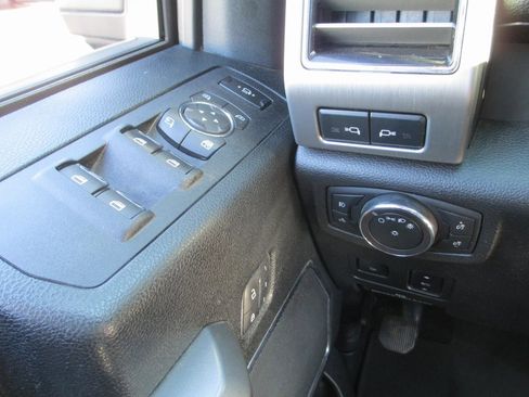 Used 2019 Ford F350 Platinum w/ Platinum Ultimate Package image 29