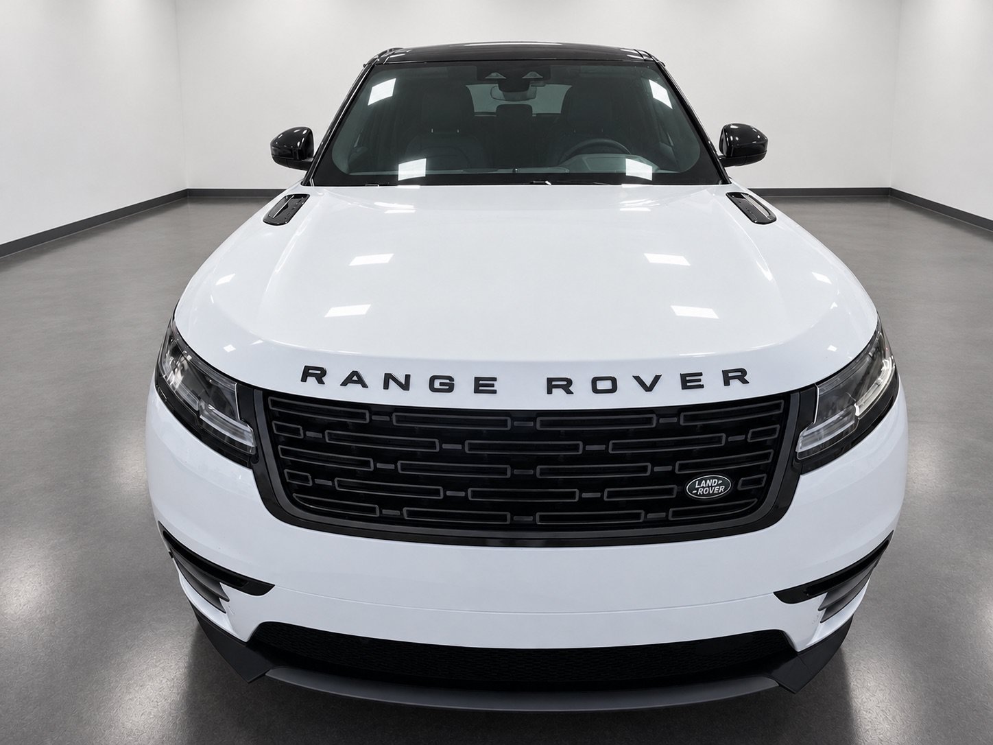Used 2024 Land Rover Range Rover Velar Dynamic SE AWD/4WD image 10