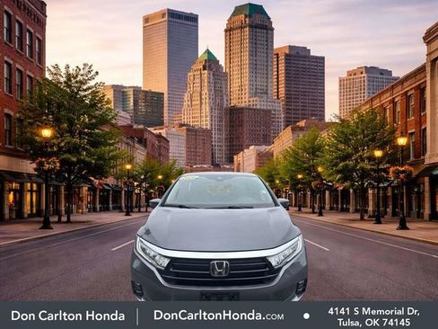 Used 2024 Honda Odyssey EX-L image 2