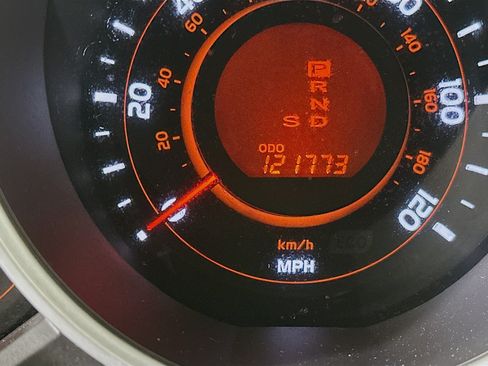 Used 2013 Toyota 4Runner Limited AWD/4WD image 18