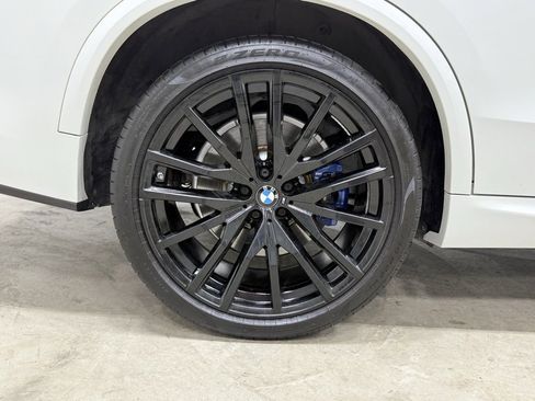 Used 2021 BMW X5 M50i w/ Executive Package image 32