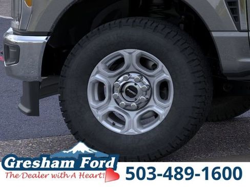 New 2026 Ford F350 XLT w/ 360-Degree Camera Package AWD/4WD image 22