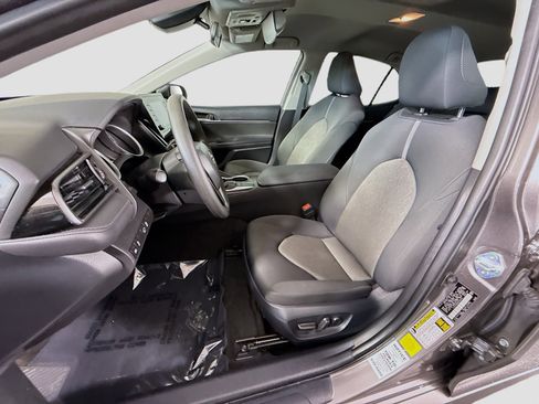 Used 2024 Toyota Camry LE FWD image 21