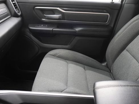 Used 2020 RAM 1500 Big Horn AWD/4WD image 13