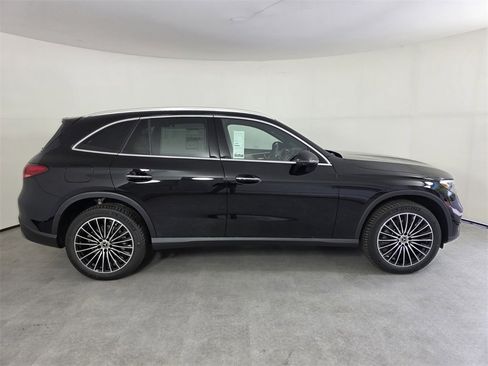 New 2026 Mercedes-Benz GLC 300 image 3