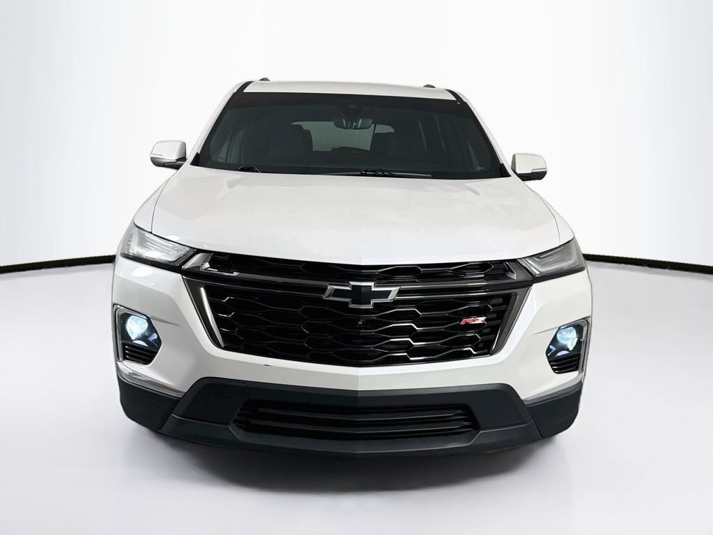 Used 2023 Chevrolet Traverse RS AWD/4WD image 2
