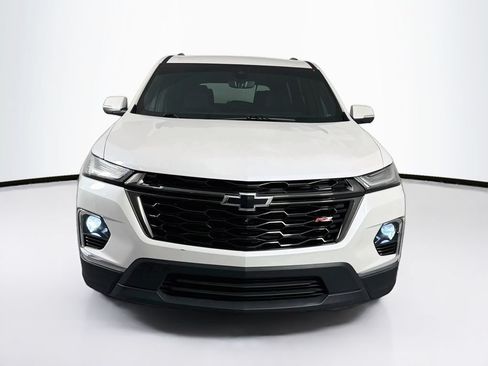 Used 2023 Chevrolet Traverse RS AWD/4WD image 2