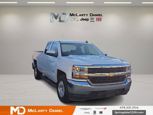 Used 2018 Chevrolet Silverado 1500 LT image 1