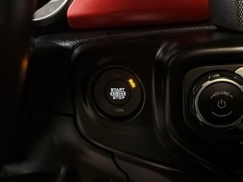 Used 2021 Jeep Wrangler Unlimited Rubicon AWD/4WD image 21