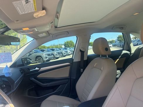 Used 2021 Volkswagen Jetta image 27