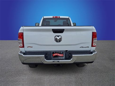 Used 2024 RAM 2500 Tradesman w/ Chrome Appearance Group image 6