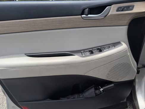 Used 2022 Hyundai Palisade SEL w/ 8P Bench Seat Package FWD image 9