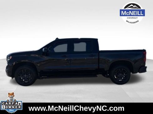 Used 2024 Chevrolet Silverado 1500 High Country w/ Midnight Edition AWD/4WD image 4